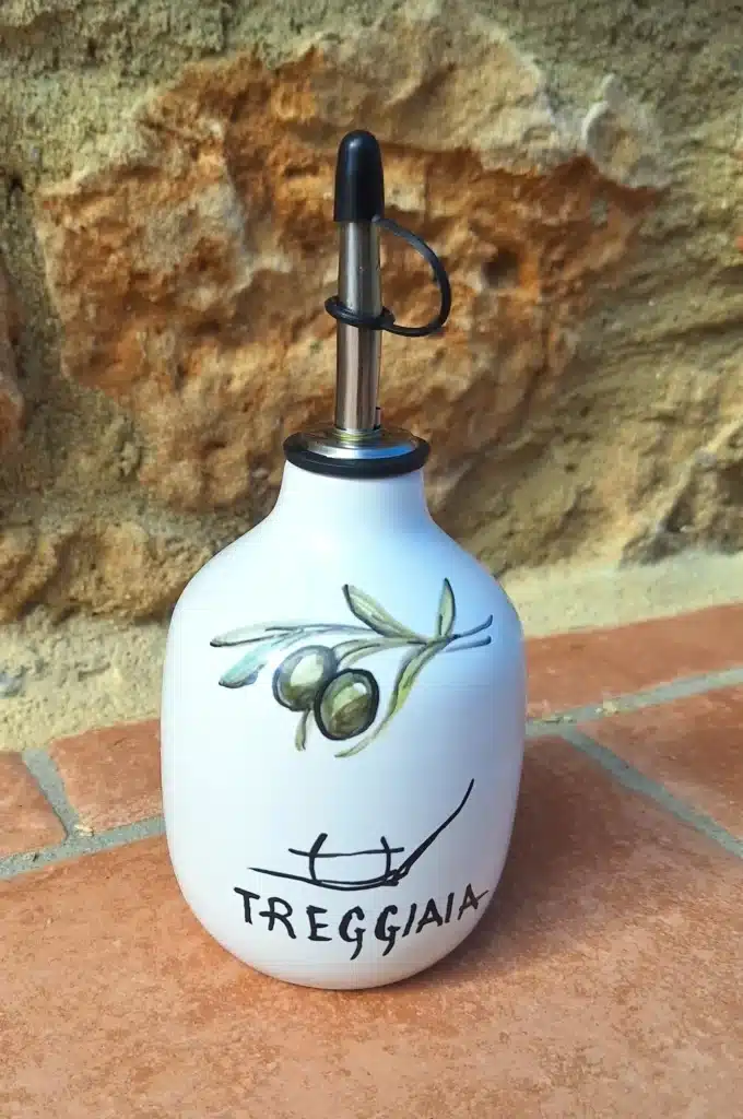 olive oil dispenser - podere treggiaia
